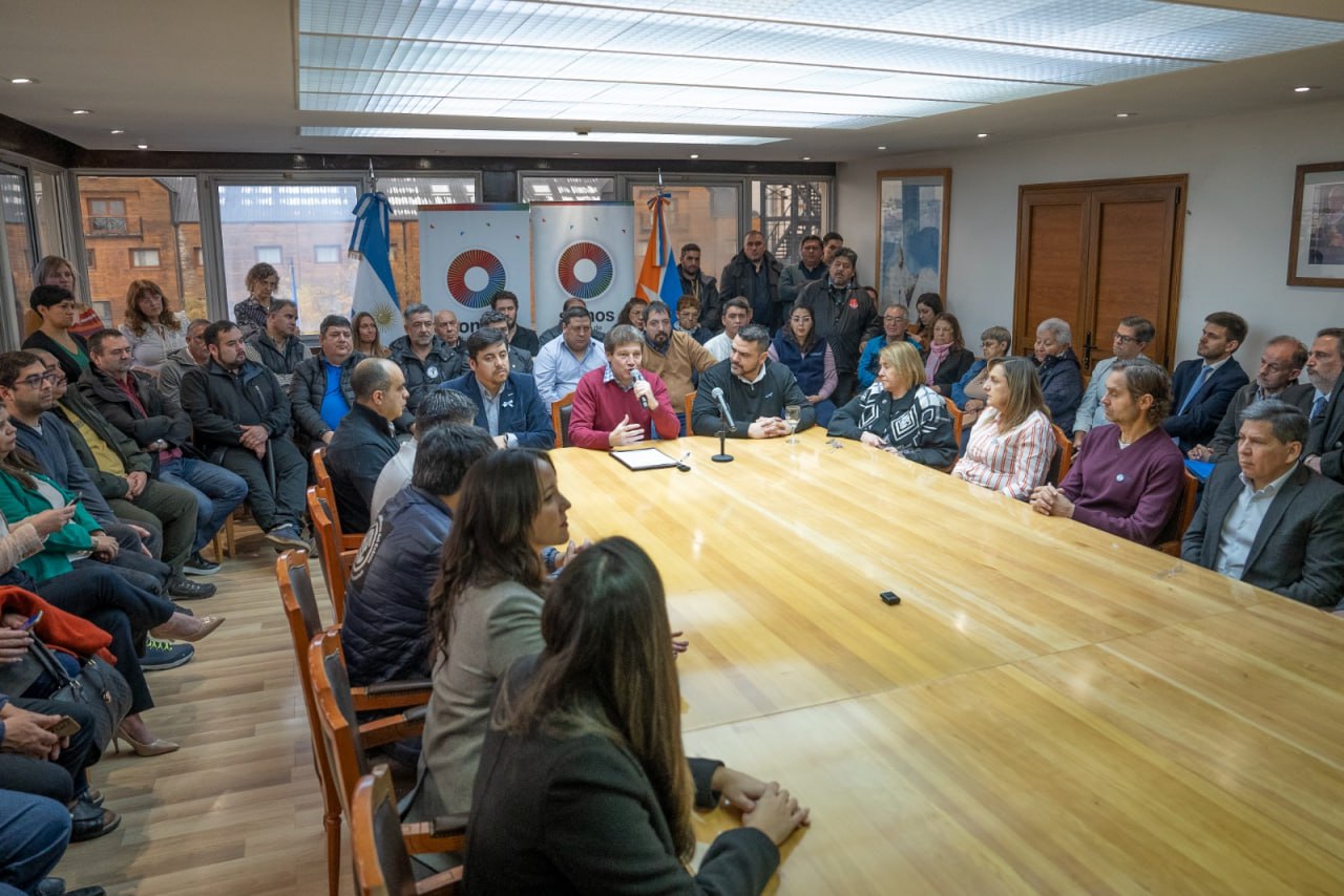 SUBA DEL GAS: Fuerte respaldo del arco político fueguino al amparo colectivo impulsado por el Gobernador Melella