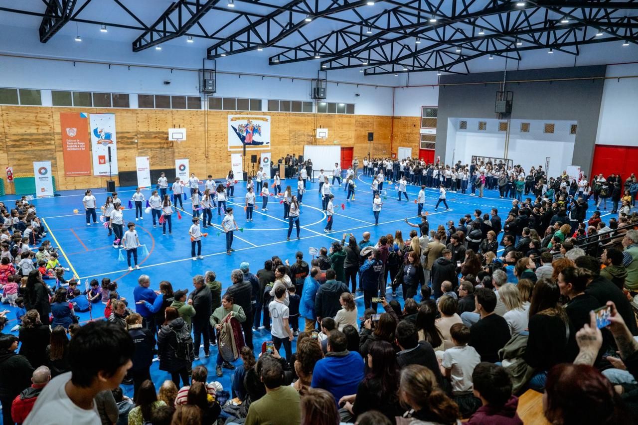 La comunidad educativa compartió la inauguración del “polideportivo Maria Auxiliadora” en Río Grande