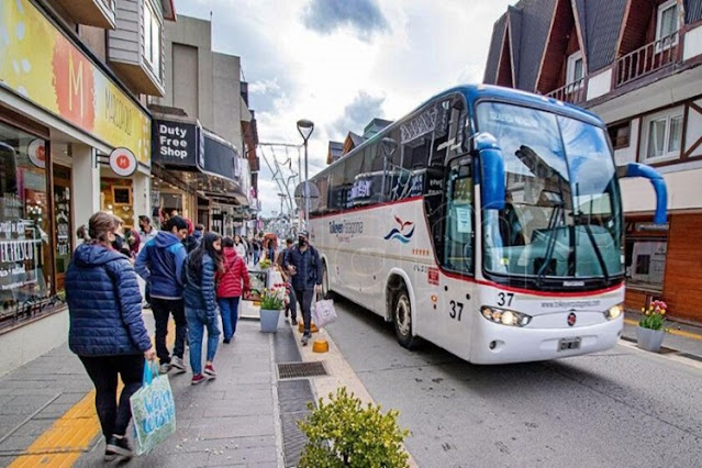 El Concejo Deliberante prohibió los colectivos en el microcentro de Ushuaia: ¿qué pasa con el turismo?