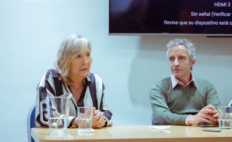 Se brindó charla orientada al abordaje responsable de la problemática del suicidio en los medios de comunicación