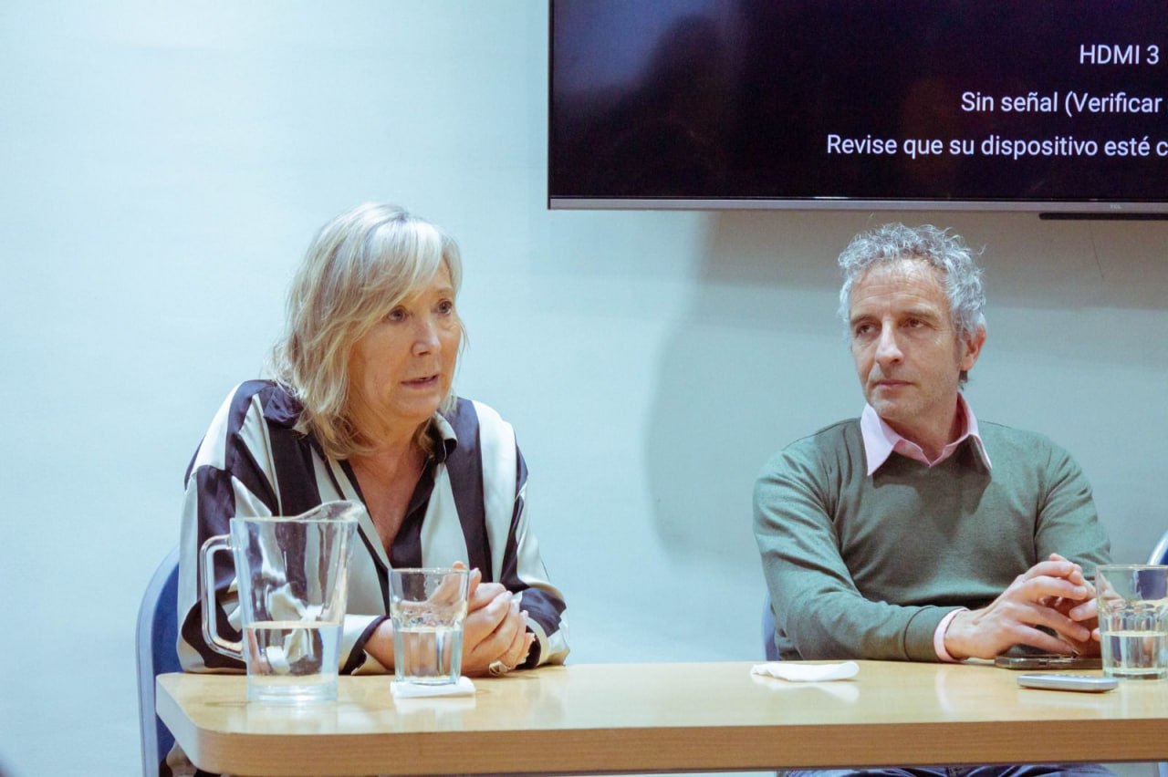 Se brindó charla orientada al abordaje responsable de la problemática del suicidio en los medios de comunicación