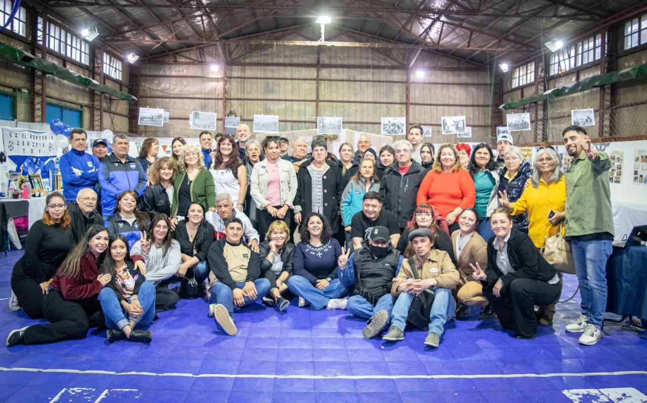 El municipio de Ushuaia realizó una muestra fotográfica histórica de los barrios La Cantera y San Vicente de Paul