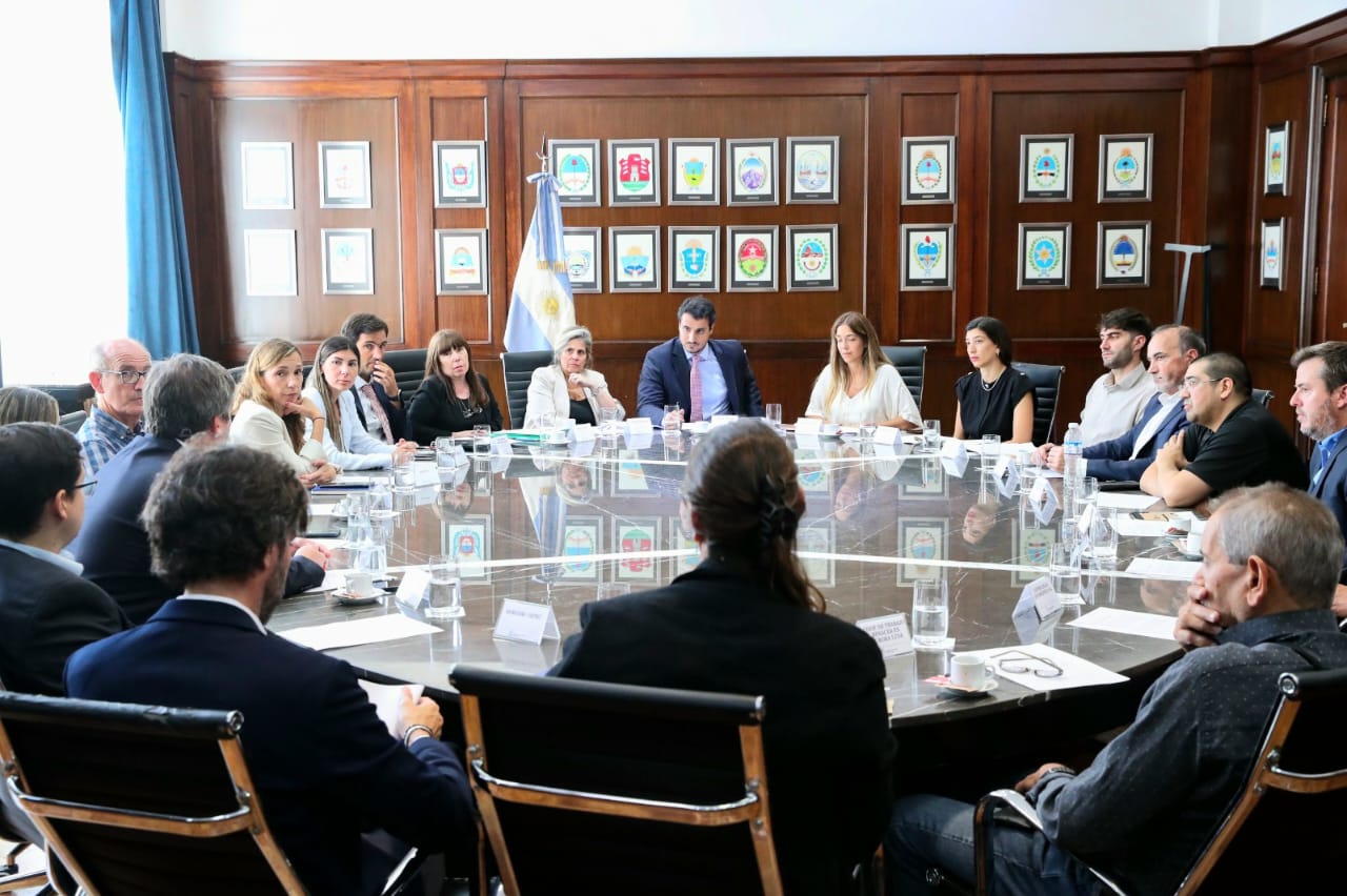 Después de 36 años se actualizó el proceso productivo de televisores en Tierra del Fuego