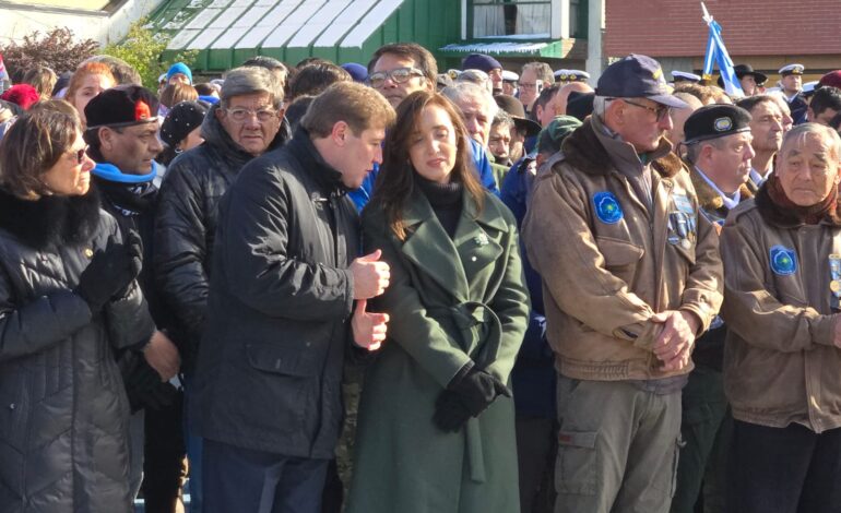 Con ausencia de militantes y dirigentes libertarios, Villarruel estuvo en el acto del 2 de Abril en Tierra del Fuego