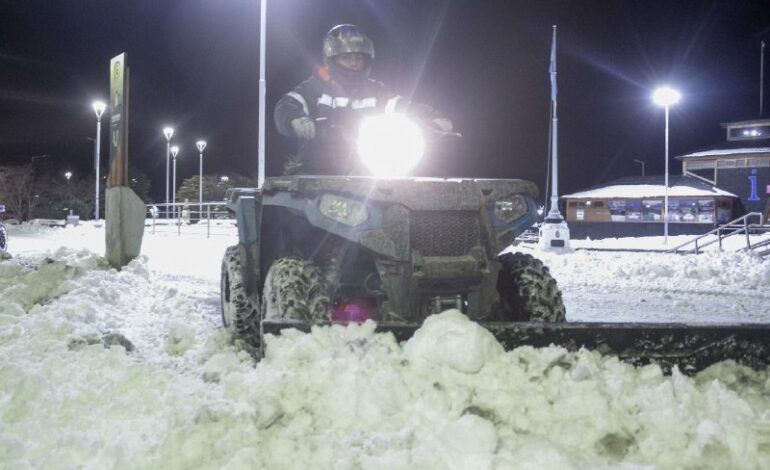 La municipalidad de Ushuaia avanzó con el operativo invierno durante el fin de semana