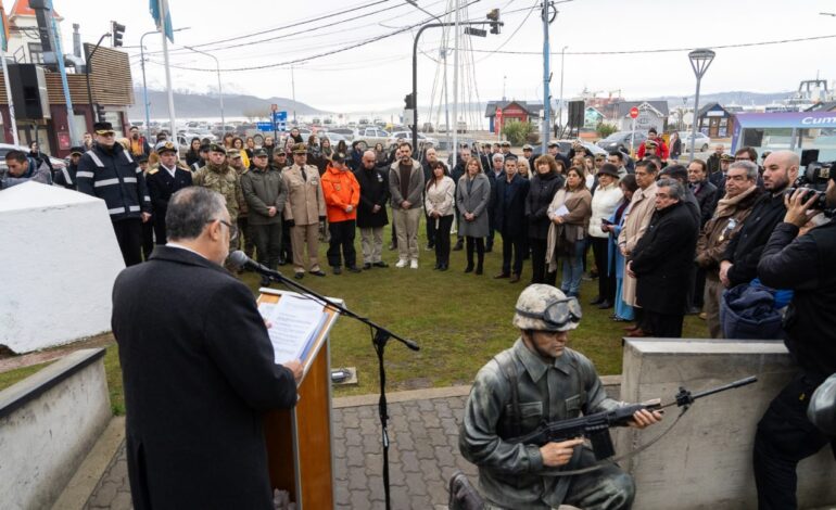 Gobierno conmemoró el día de la afirmación de los derechos argentinos sobre las Malvinas, islas y sector antártico