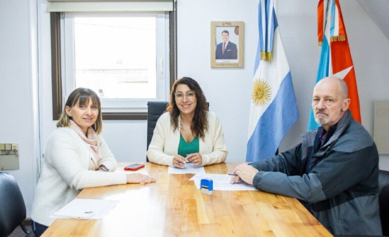 El municipio renueva su compromiso con la formación de estudiantes secundarios técnicos